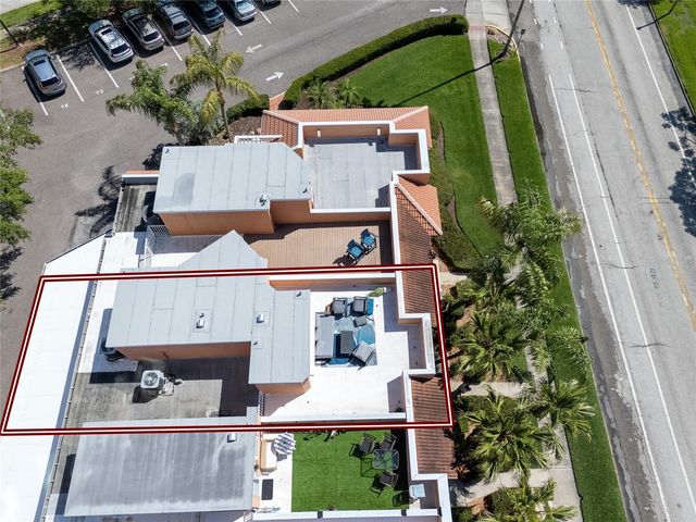 920 NORTH SHORE DRIVE NE, St Petersburg, FL 33701