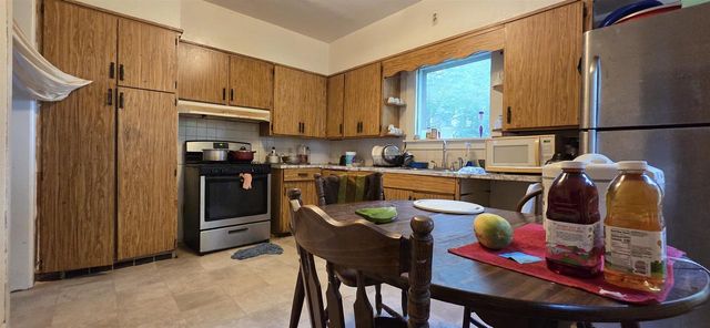 1212 ST CLAIR AVENUE, Sheboygan, WI 53081