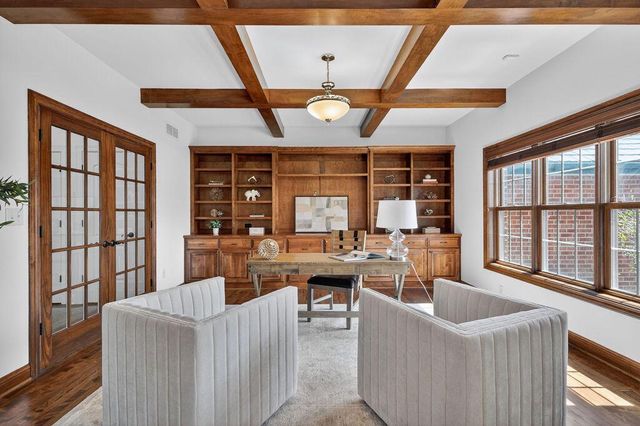 10685 Wood Crest DRIVE, Mequon, WI 53092