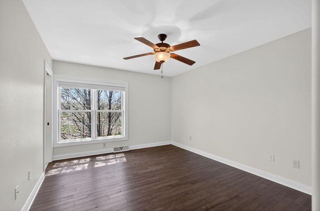 10685 Wood Crest DRIVE, Mequon, WI 53092