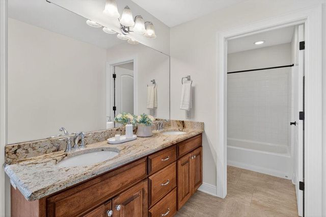 10685 Wood Crest DRIVE, Mequon, WI 53092