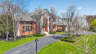 10685 Wood Crest DRIVE, Mequon, WI 53092