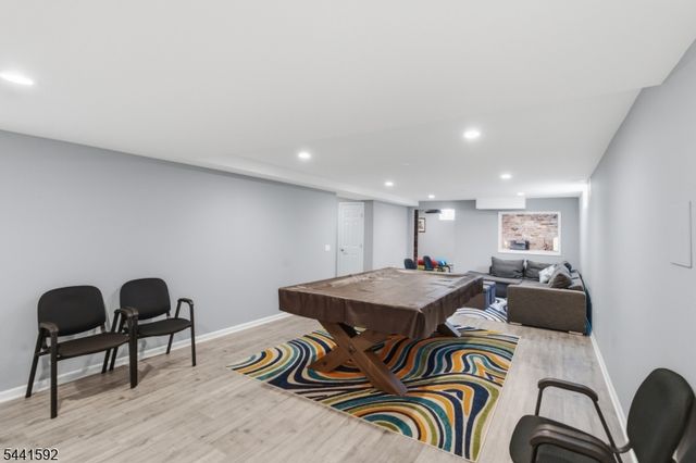 17 Kimble Ct, Hillsborough Twp., NJ 08844