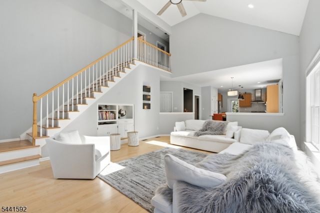 17 Kimble Ct, Hillsborough Twp., NJ 08844