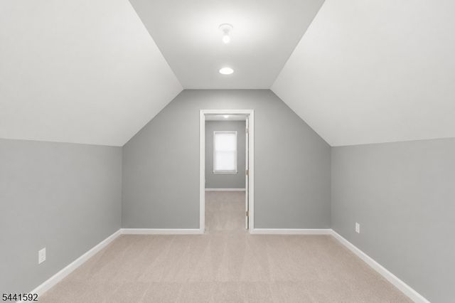 17 Kimble Ct, Hillsborough Twp., NJ 08844