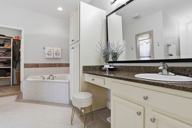 652 Mount Vernon Ln, Duncan, SC 29334