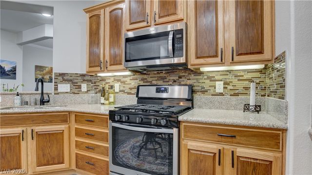 11284 Emerald Pine Lane, Las Vegas, NV 89138