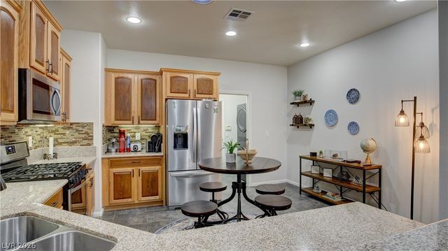 11284 Emerald Pine Lane, Las Vegas, NV 89138