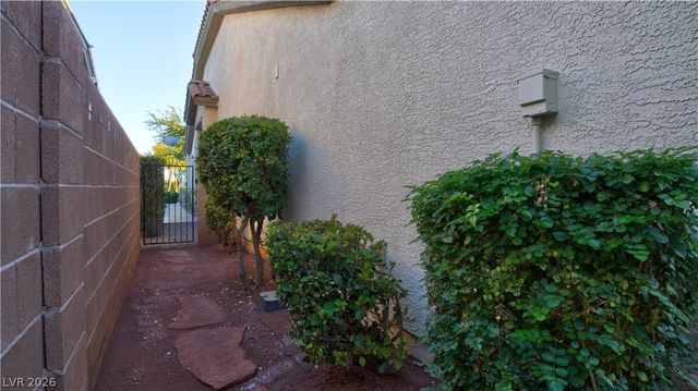 11284 Emerald Pine Lane, Las Vegas, NV 89138