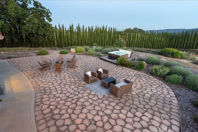 5250 , 5260 Vineyard, Paso Robles, CA 93446