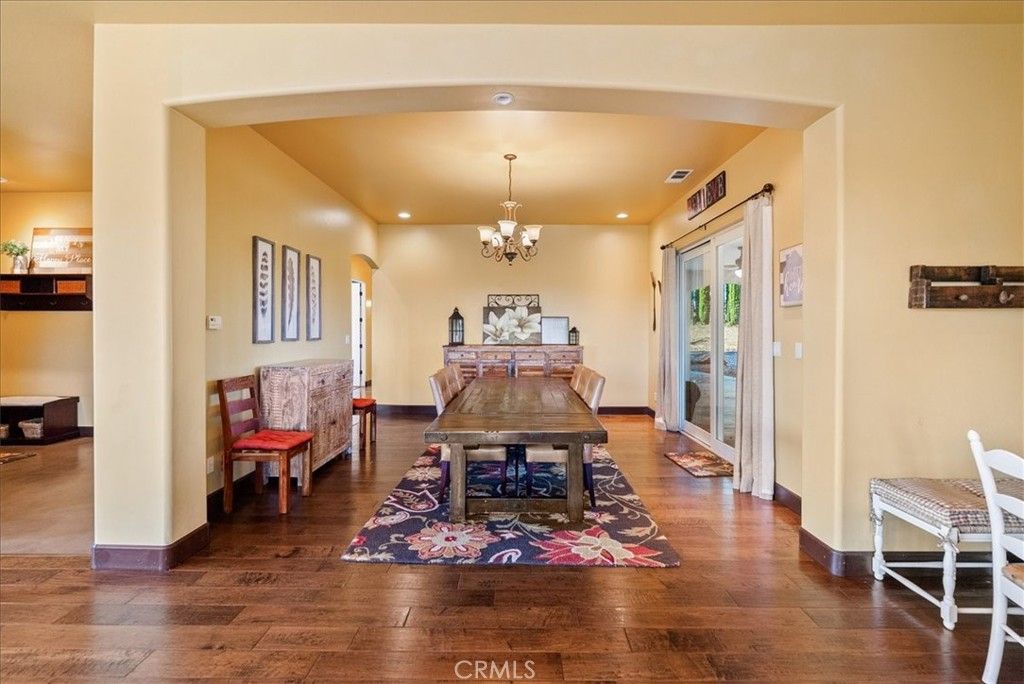 Image 13 of property listing at 5250 , 5260 Vineyard, Paso Robles, CA 93446