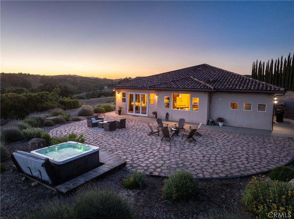 Image 29 of property listing at 5250 , 5260 Vineyard, Paso Robles, CA 93446