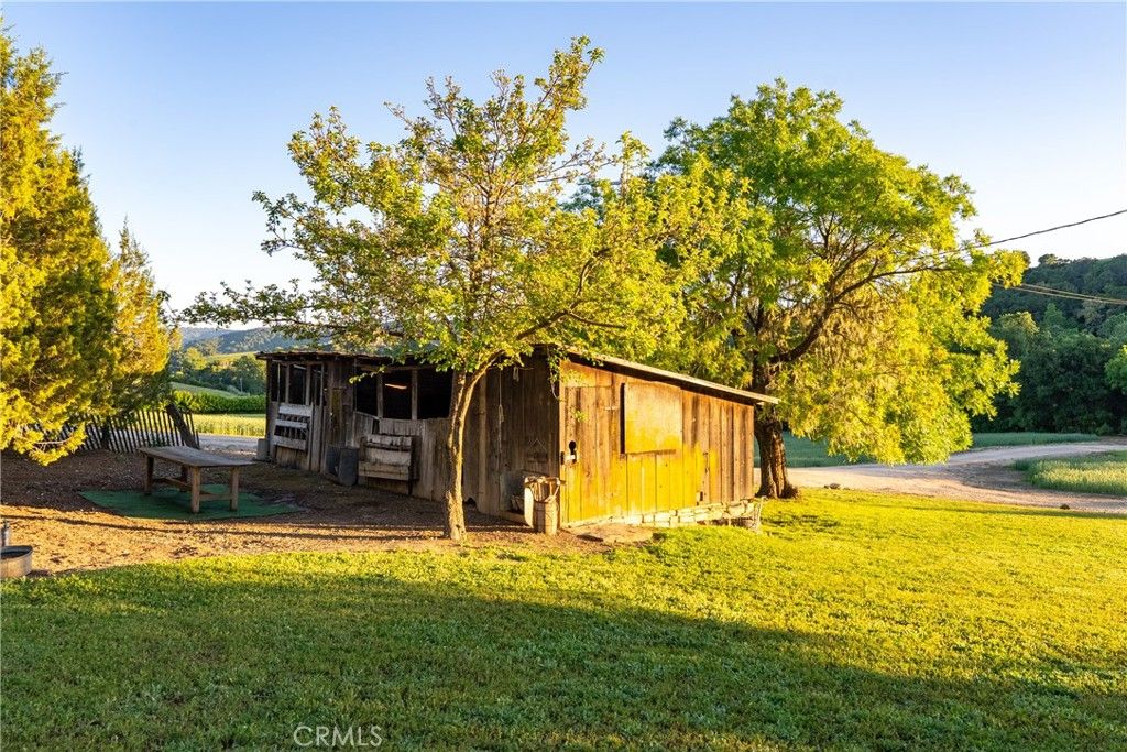 Image 60 of property listing at 5250 , 5260 Vineyard, Paso Robles, CA 93446