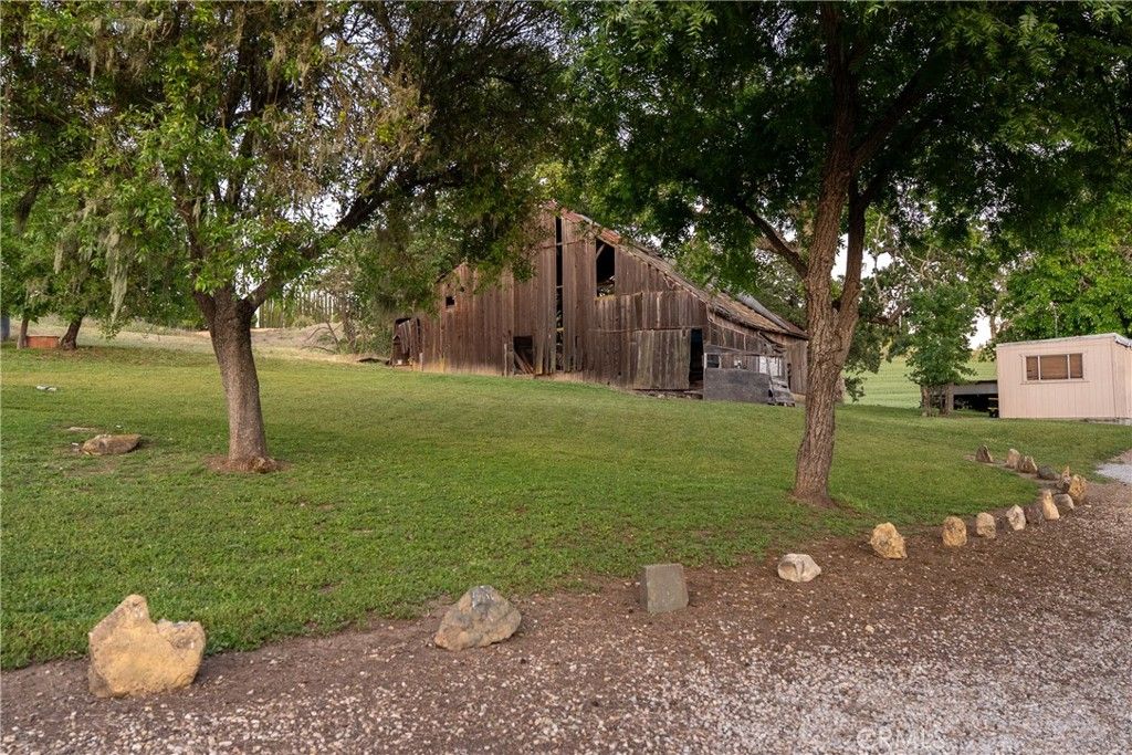 Image 66 of property listing at 5250 , 5260 Vineyard, Paso Robles, CA 93446