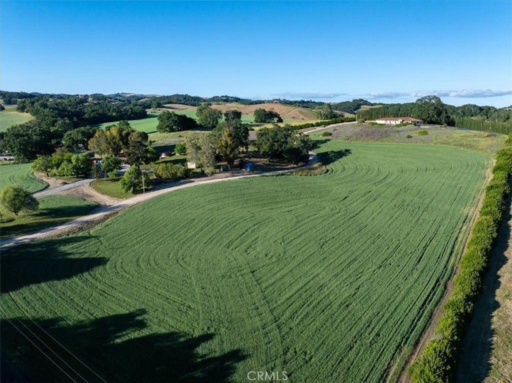 Image 69 of property listing at 5250 , 5260 Vineyard, Paso Robles, CA 93446