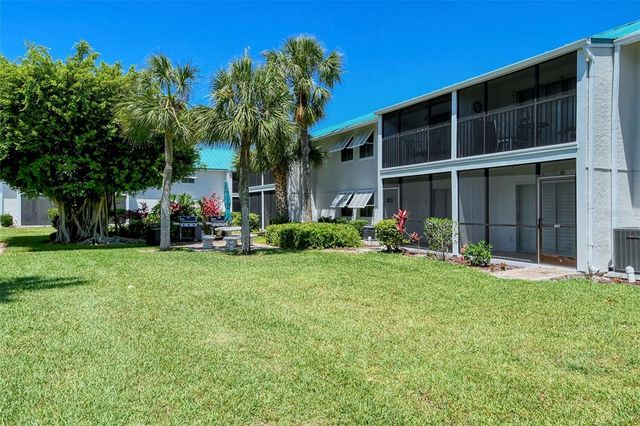 5641 MIDNIGHT PASS ROAD 904, Sarasota, FL 34242