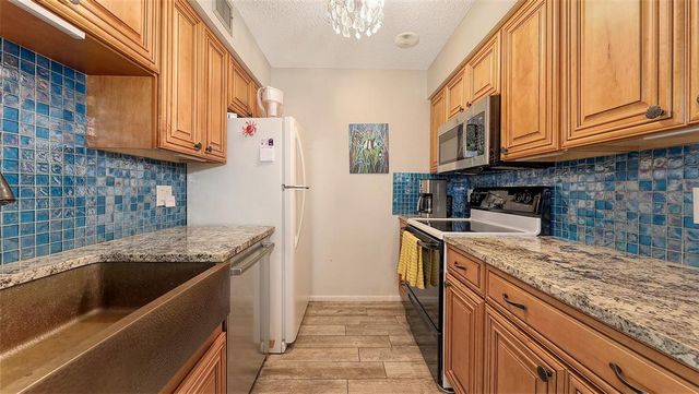 5641 MIDNIGHT PASS ROAD 904, Sarasota, FL 34242