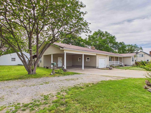 803 Springfield Street, Berryville, AR 72616