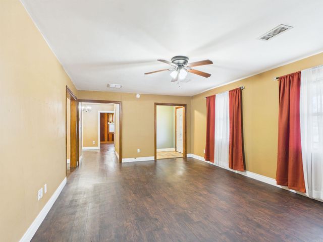 803 Springfield Street, Berryville, AR 72616