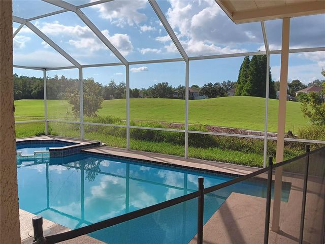 18178 SANDY POINTE DRIVE, Tampa, FL 33647