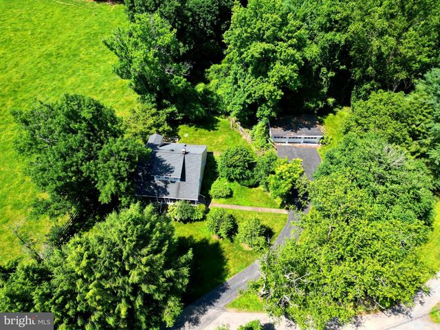 11944 FALLS RD, Cockeysville, MD 21030