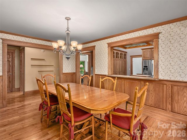 40 Deer Ridge Road, Mills River, NC 28759