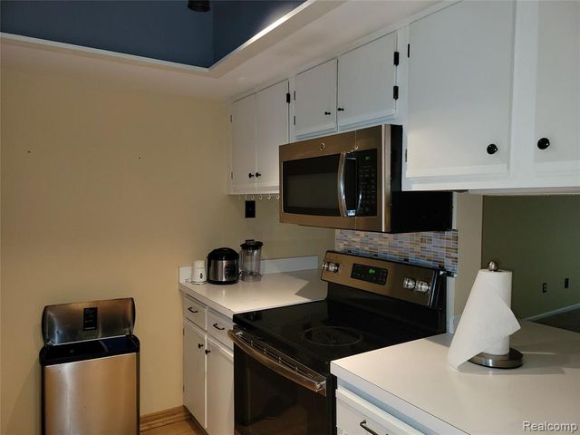 2672 Packard Street, Ann Arbor, MI 48104