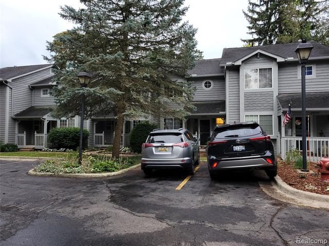 2672 Packard Street, Ann Arbor, MI 48104