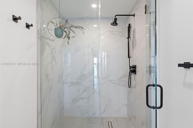 3301 NE 1st Ave H2215, Miami, FL 33137