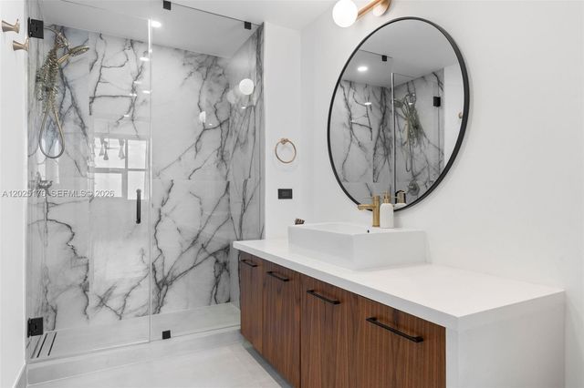 3301 NE 1st Ave H2215, Miami, FL 33137