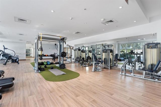 3301 NE 1st Ave H2215, Miami, FL 33137