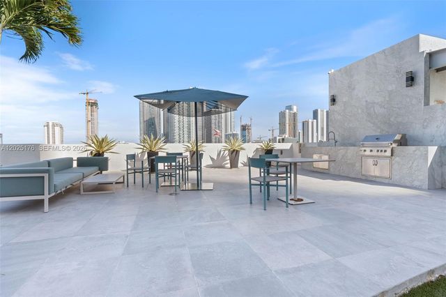 3301 NE 1st Ave H2215, Miami, FL 33137