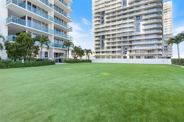 3301 NE 1st Ave H2215, Miami, FL 33137
