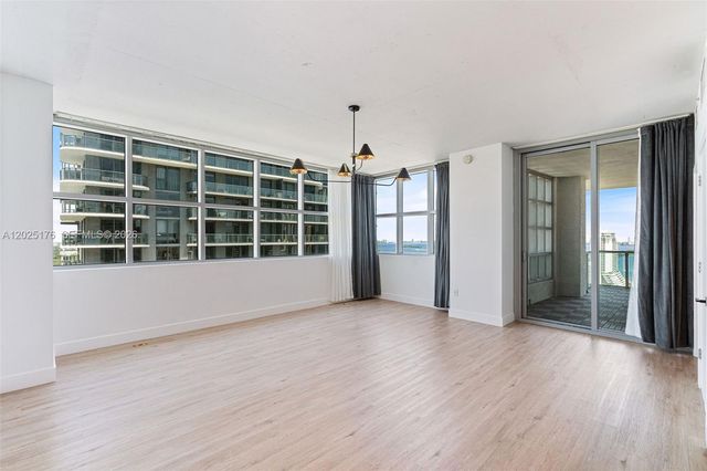 3301 NE 1st Ave H2215, Miami, FL 33137