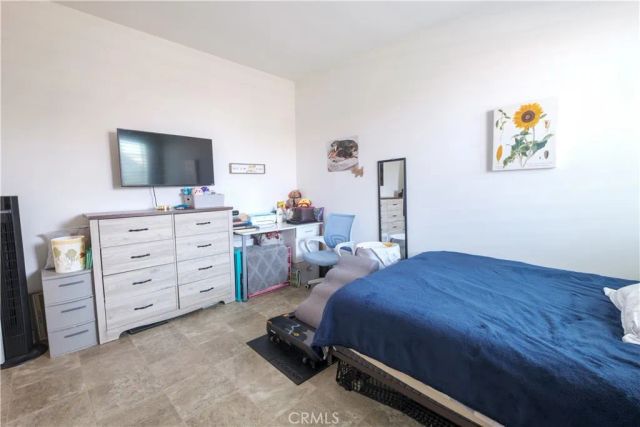 4953 Boston Ivy St, Fontana, CA 92336