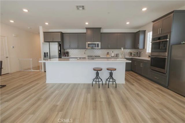 4953 Boston Ivy St, Fontana, CA 92336