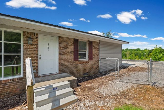 195 Moda Road, Blacksburg, SC 29702