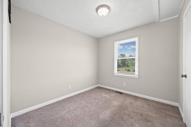 195 Moda Road, Blacksburg, SC 29702
