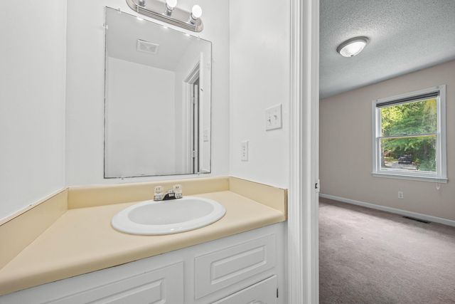 195 Moda Road, Blacksburg, SC 29702