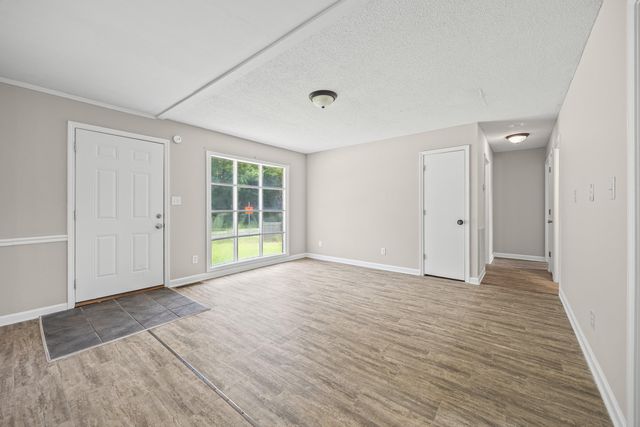 195 Moda Road, Blacksburg, SC 29702