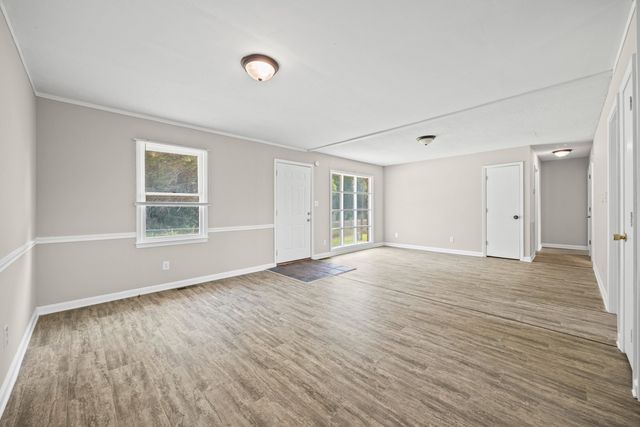 195 Moda Road, Blacksburg, SC 29702