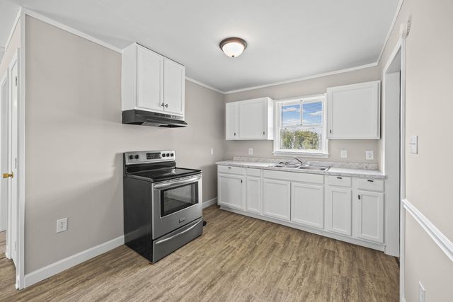 195 Moda Road, Blacksburg, SC 29702