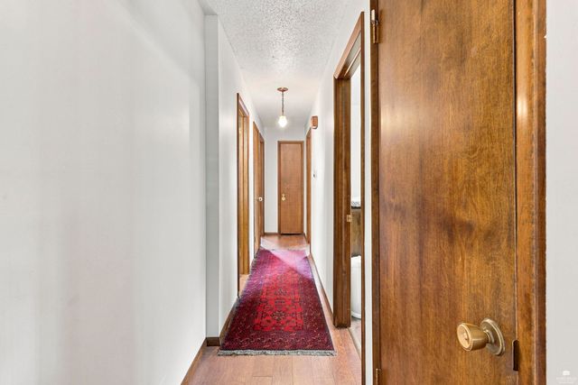 1800 Cedar Crest Drive, Manhattan, KS 66503