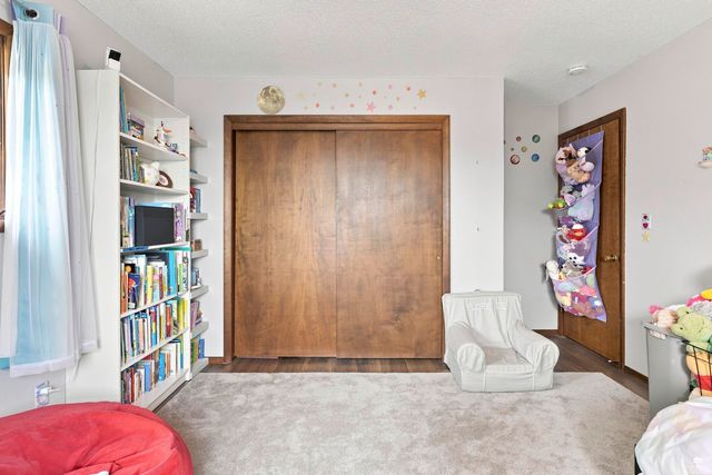 1800 Cedar Crest Drive, Manhattan, KS 66503