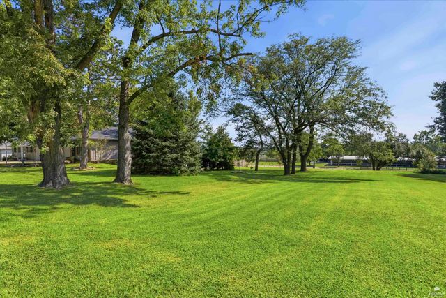 1800 Cedar Crest Drive, Manhattan, KS 66503