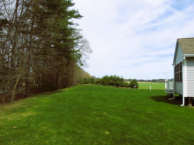 49 Jamesway Drive, Litchfield, NH 03051