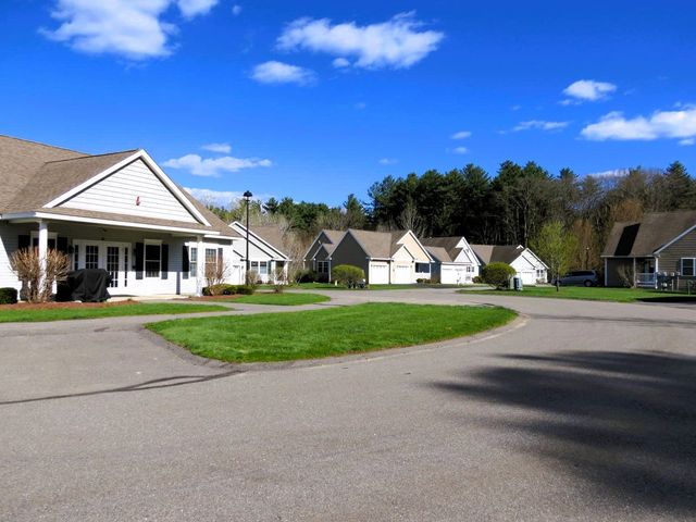 49 Jamesway Drive, Litchfield, NH 03051