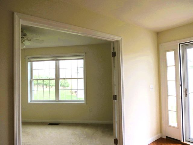 49 Jamesway Drive, Litchfield, NH 03051