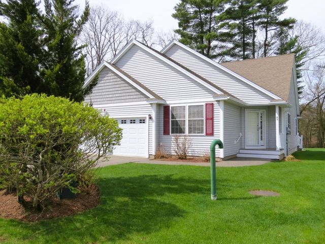49 Jamesway Drive, Litchfield, NH 03051