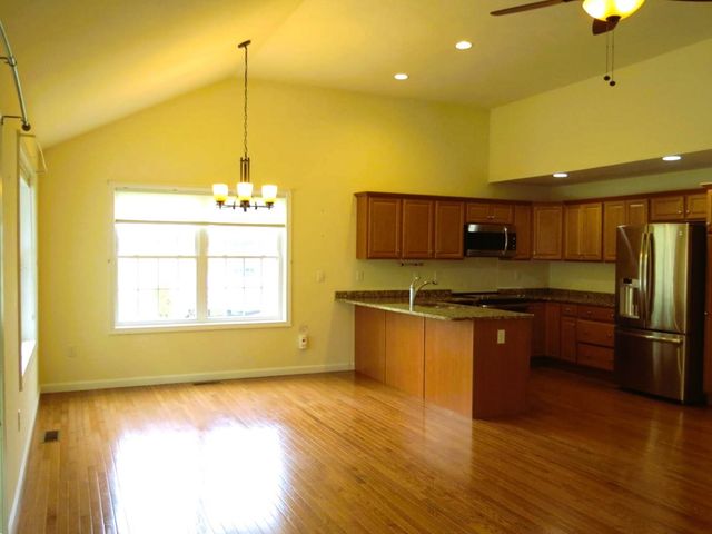 49 Jamesway Drive, Litchfield, NH 03051